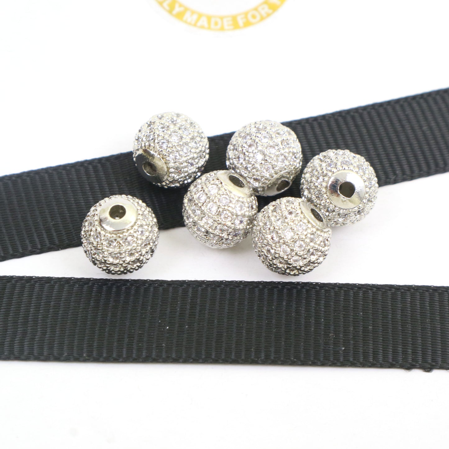 Silver Zinc Alloy -Landern Beads 10mm Around 5pcs